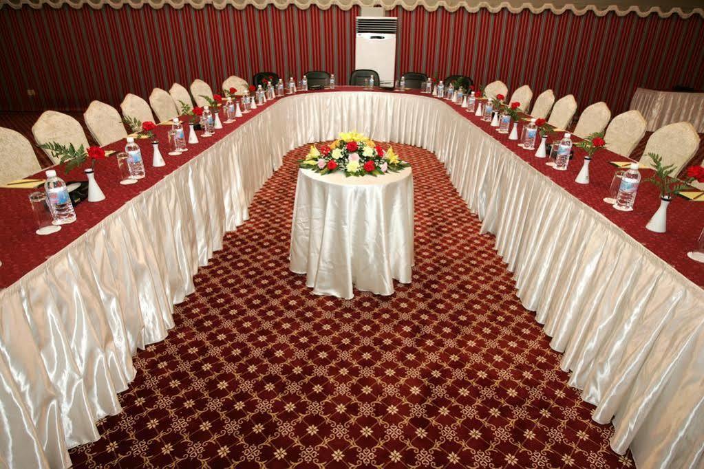 Dammam Hotel ภายนอก รูปภาพ